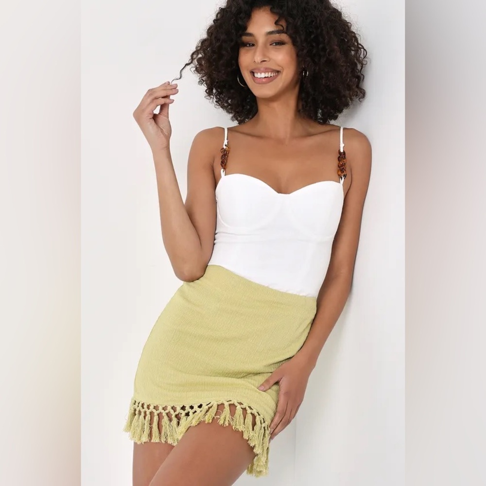 NWT Lulu's Fortunate Flirt Crinkled Fringe Mini Skirt Lime‎ Green Vaca Womens XL